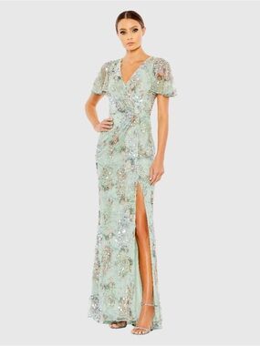 Mac Duggal 93749 Green Flutter Sleeve Embellished Evening Gown Size 20 NWT